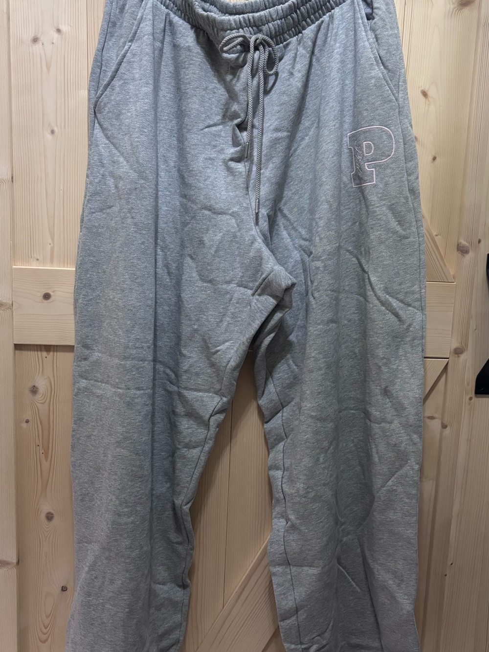 PINK Victoria's Secret Gray Sweatpants with Subtle Logo